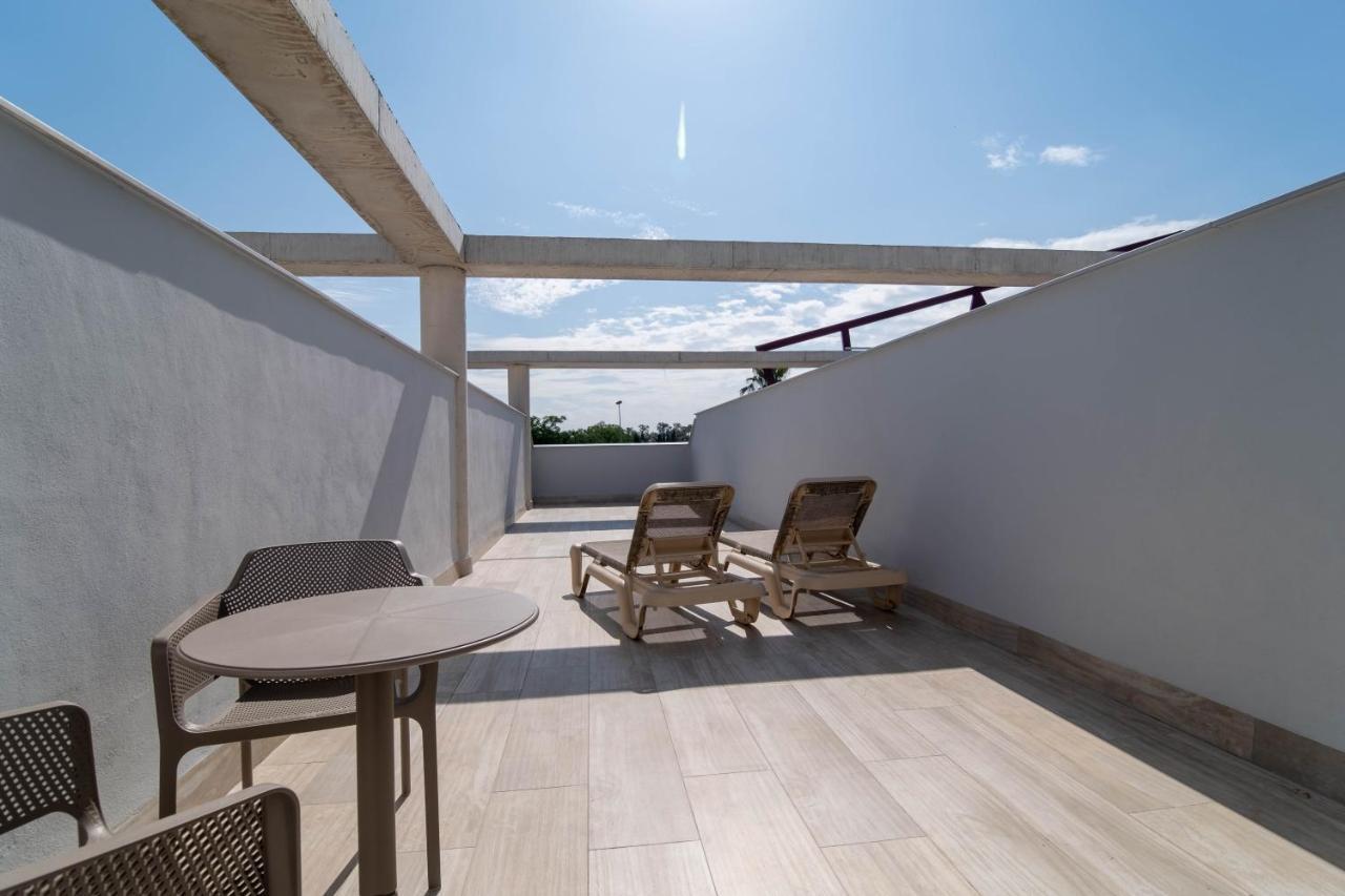 Aljarafe Suites By Qhotels Gelves Extérieur photo